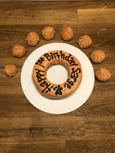 Load image into Gallery viewer, Donut Cake