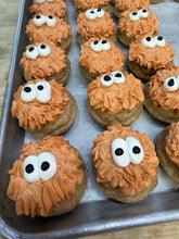 Load image into Gallery viewer, Monster pupcake
