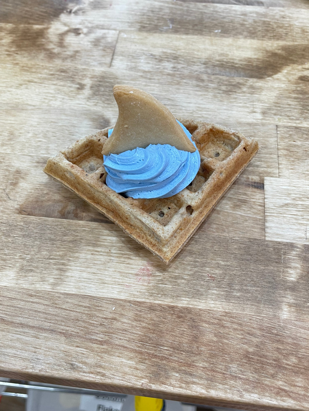 Shark woofle