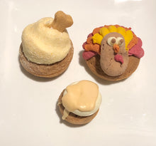 Load image into Gallery viewer, Turkey Leg Cupcake
