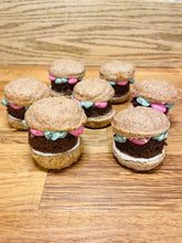Load image into Gallery viewer, HamBARKer Pupcake
